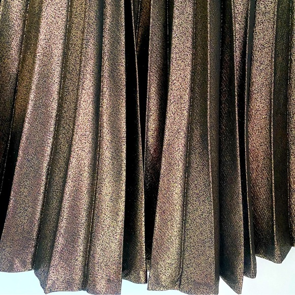 Kate Spade Pleated Aline skirt - Picture 5 of 8